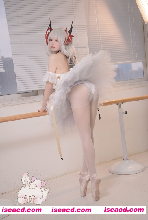 【cosplay/带视频】咬一口兔娘ovo – W天鹅之舞[55P 1V] 【1.2G】