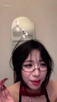 高颜值网红脸美女私下是富家公子哥小母狗，露脸调教啪啪服服帖帖455M47V夸克